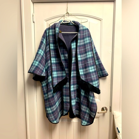 David Barry Cashmere and Wool blend Cape - Picture 3 of 6